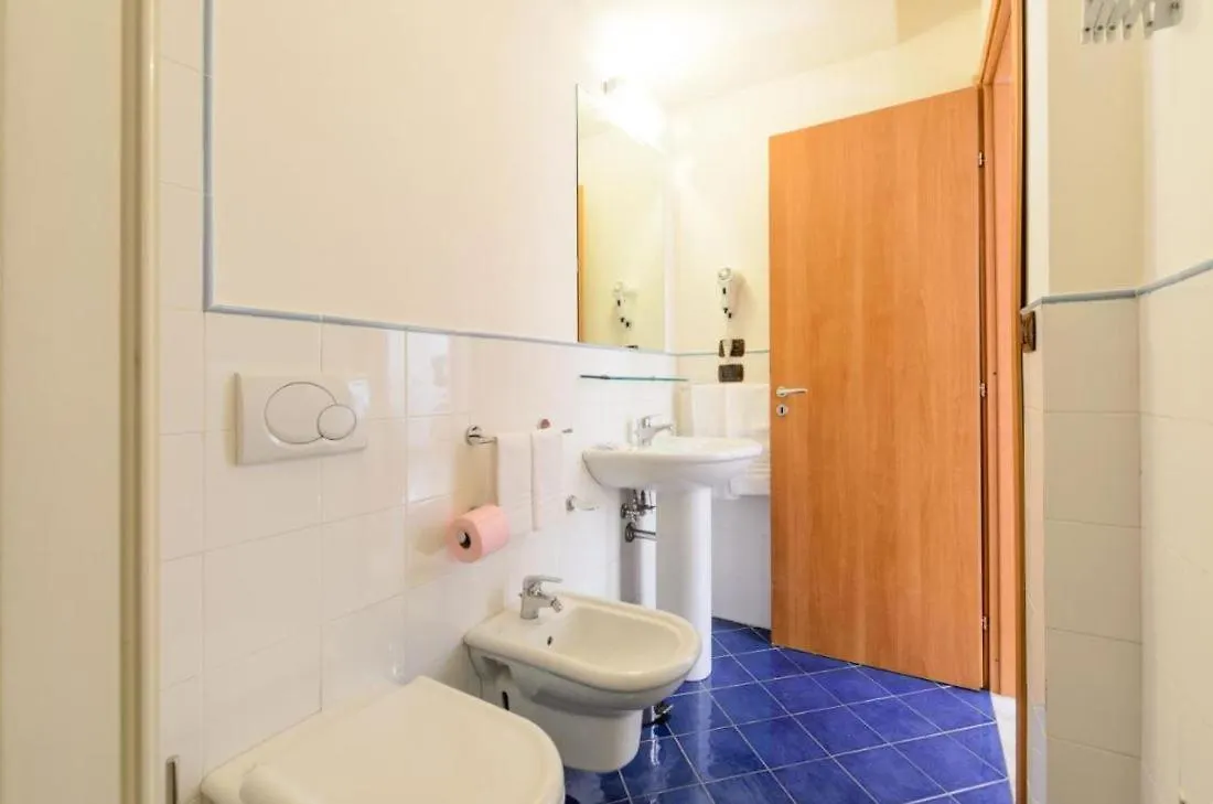 Smile Sea Apartment 2 레토이아니